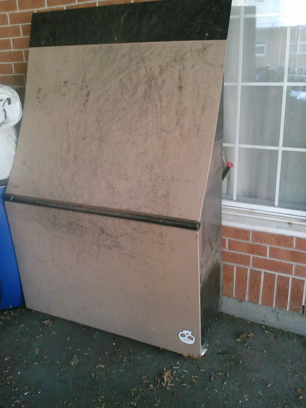 Metal skateboard Ramp