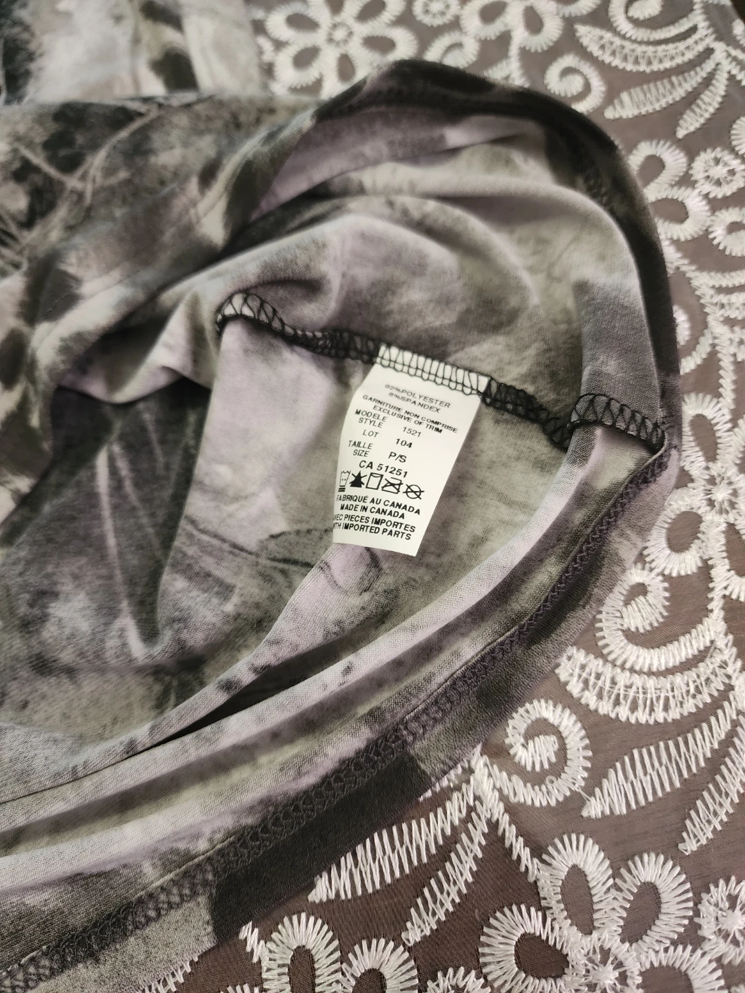 Women's Tiger Print Mesh Top - Size Small - photo 2