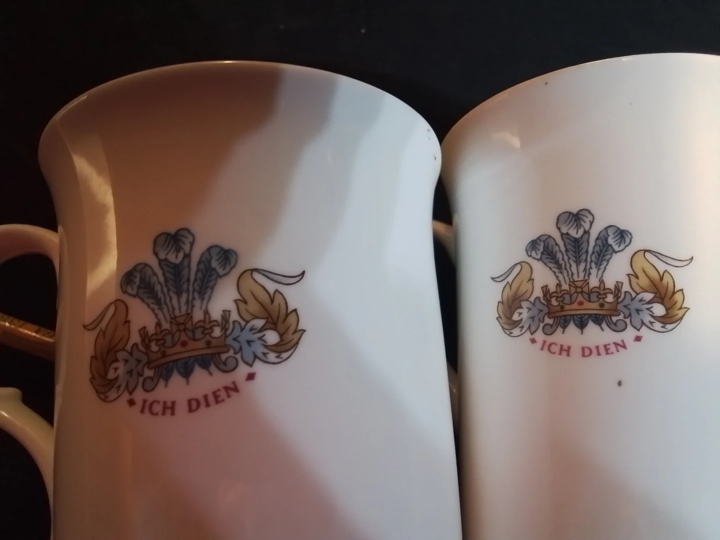 Crown Trent Fine Bone China Commemorative Mugs - Pair - photo 3