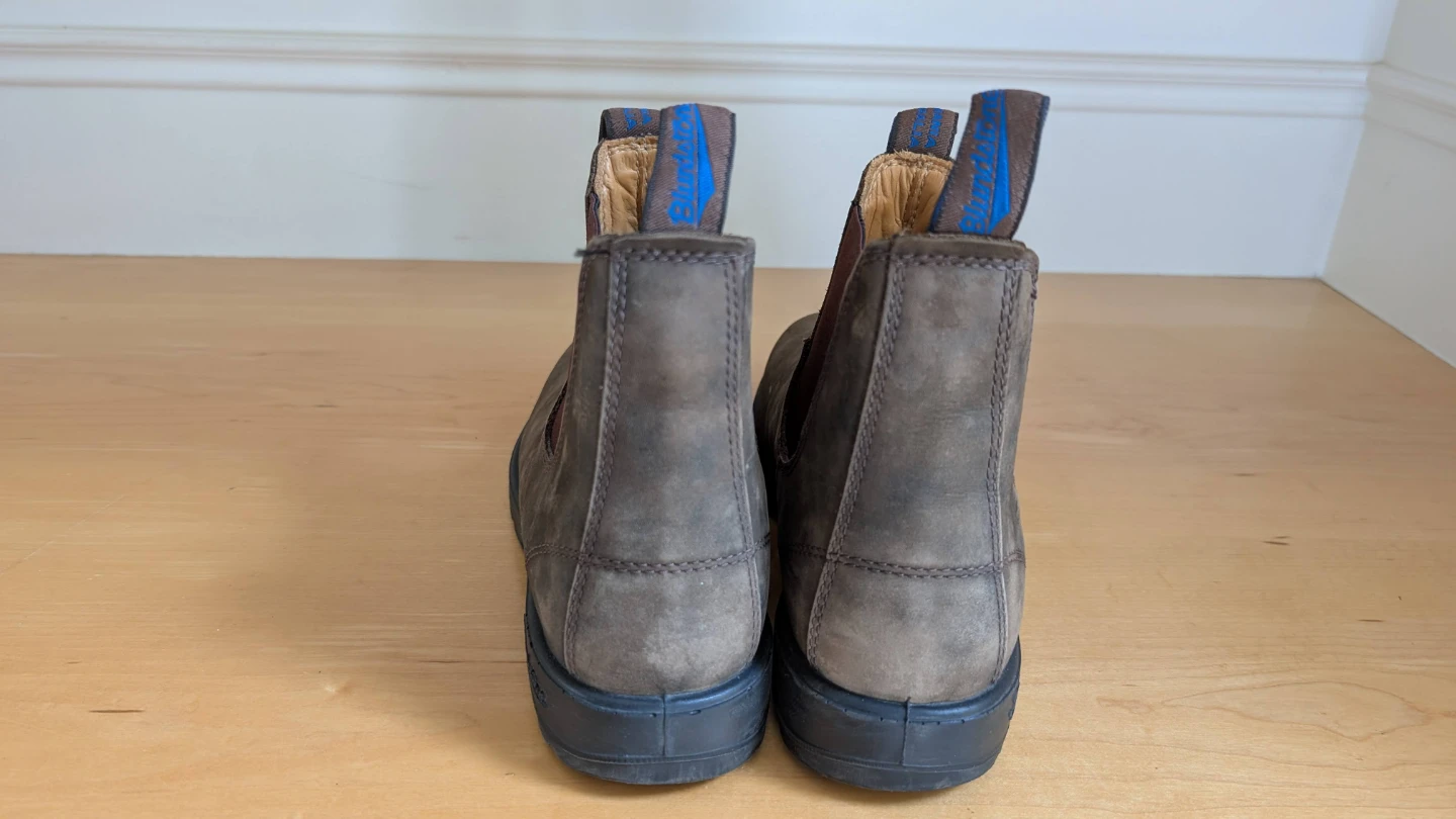 Like New- Men's Blundstones - photo 4