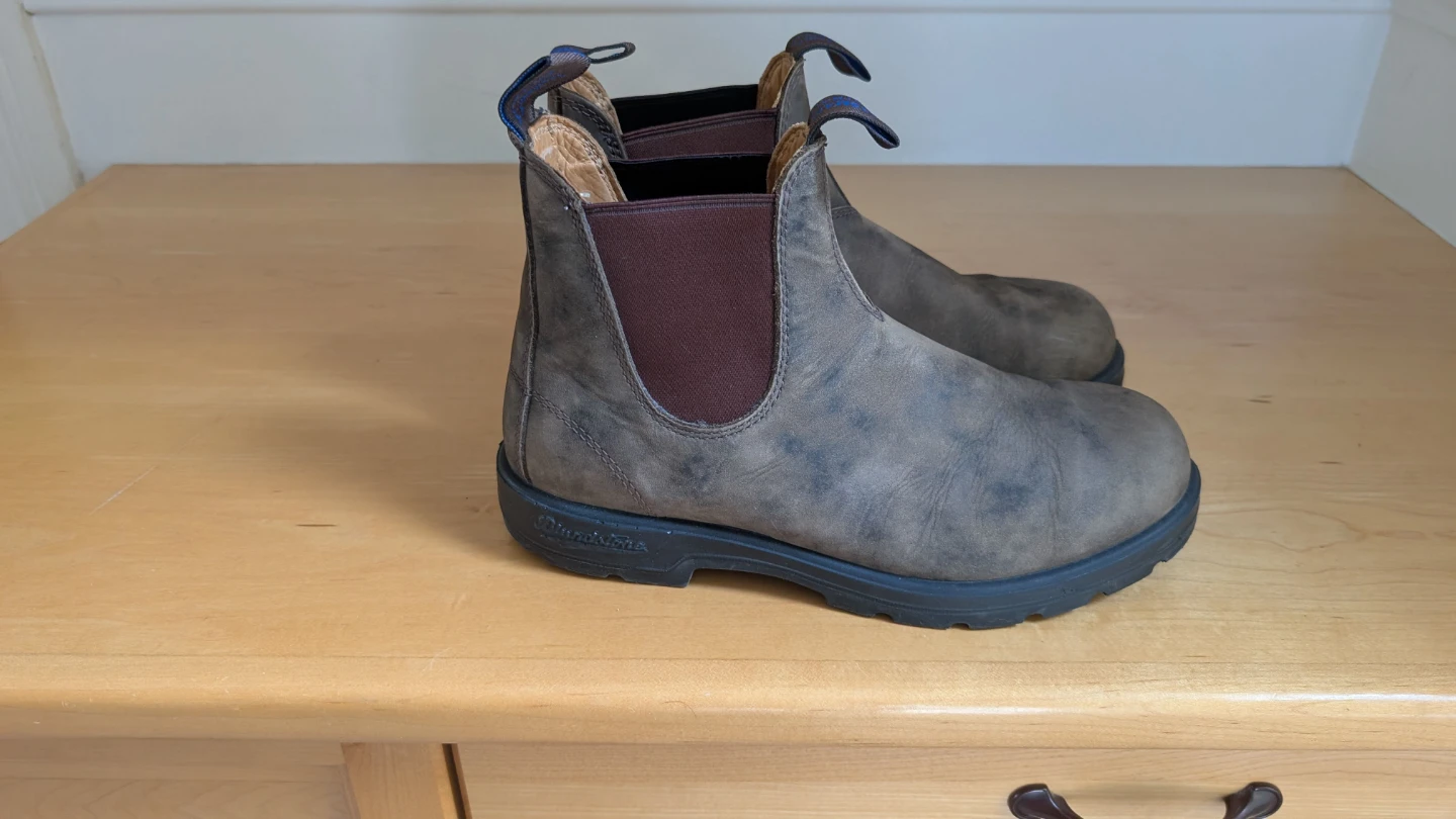 Like New- Men's Blundstones - photo 5