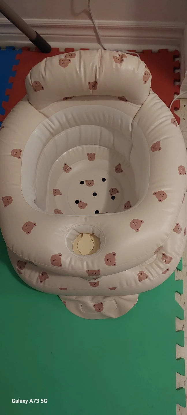 Inflatable Baby Bath Seat with Bear Print