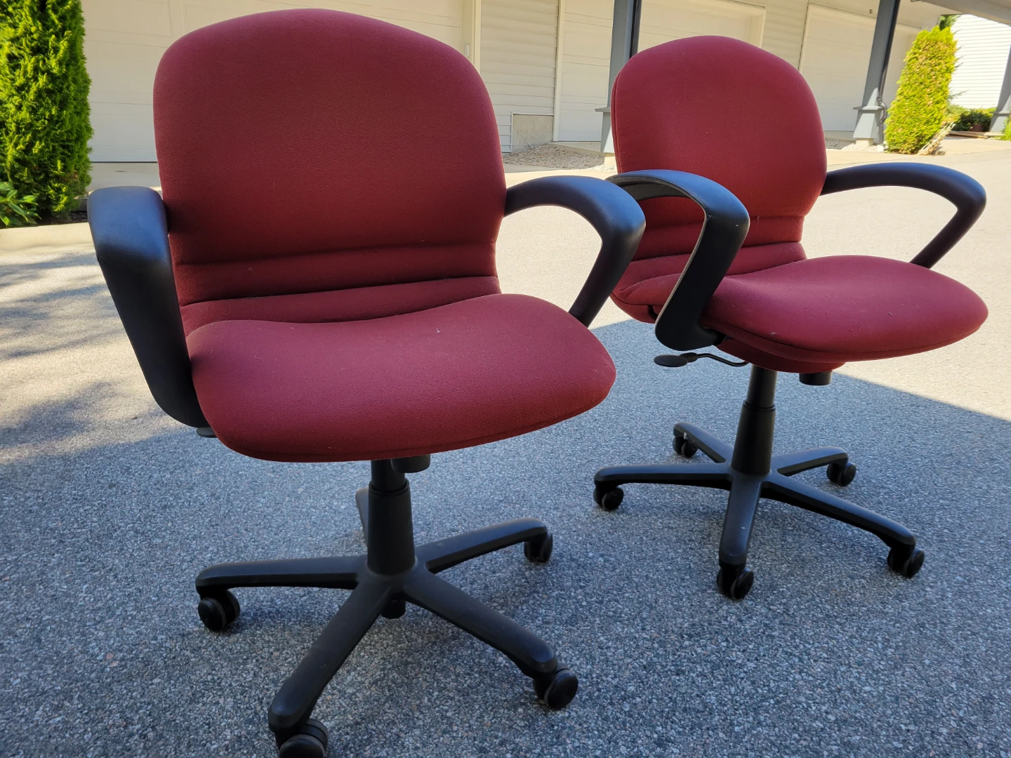 Pair of Red Office Chairs / Computer Chairs.