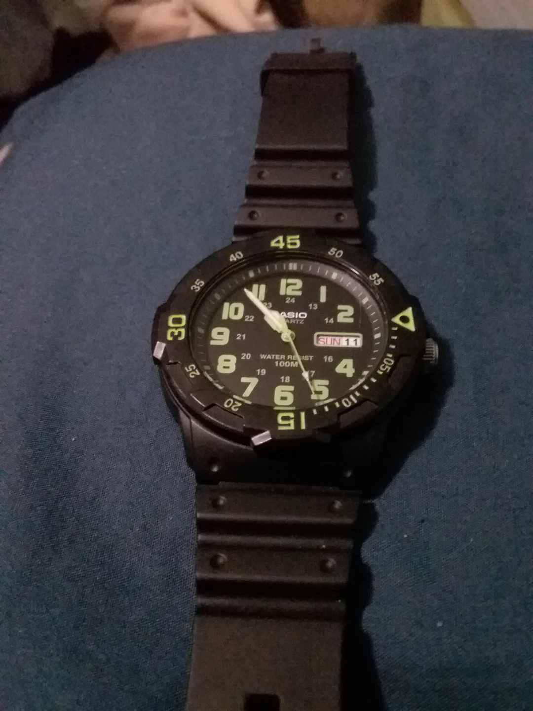 waterproof Casio Diving Watch - Black MRW 200H - photo 4