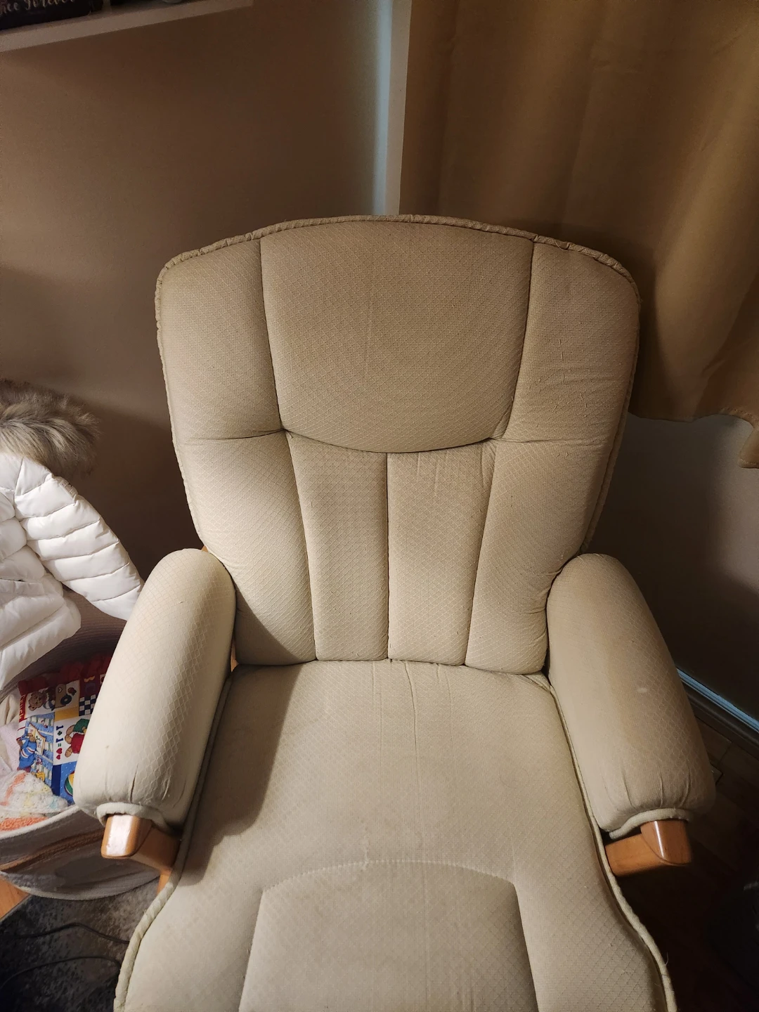 Cream Glider Chair - photo 2