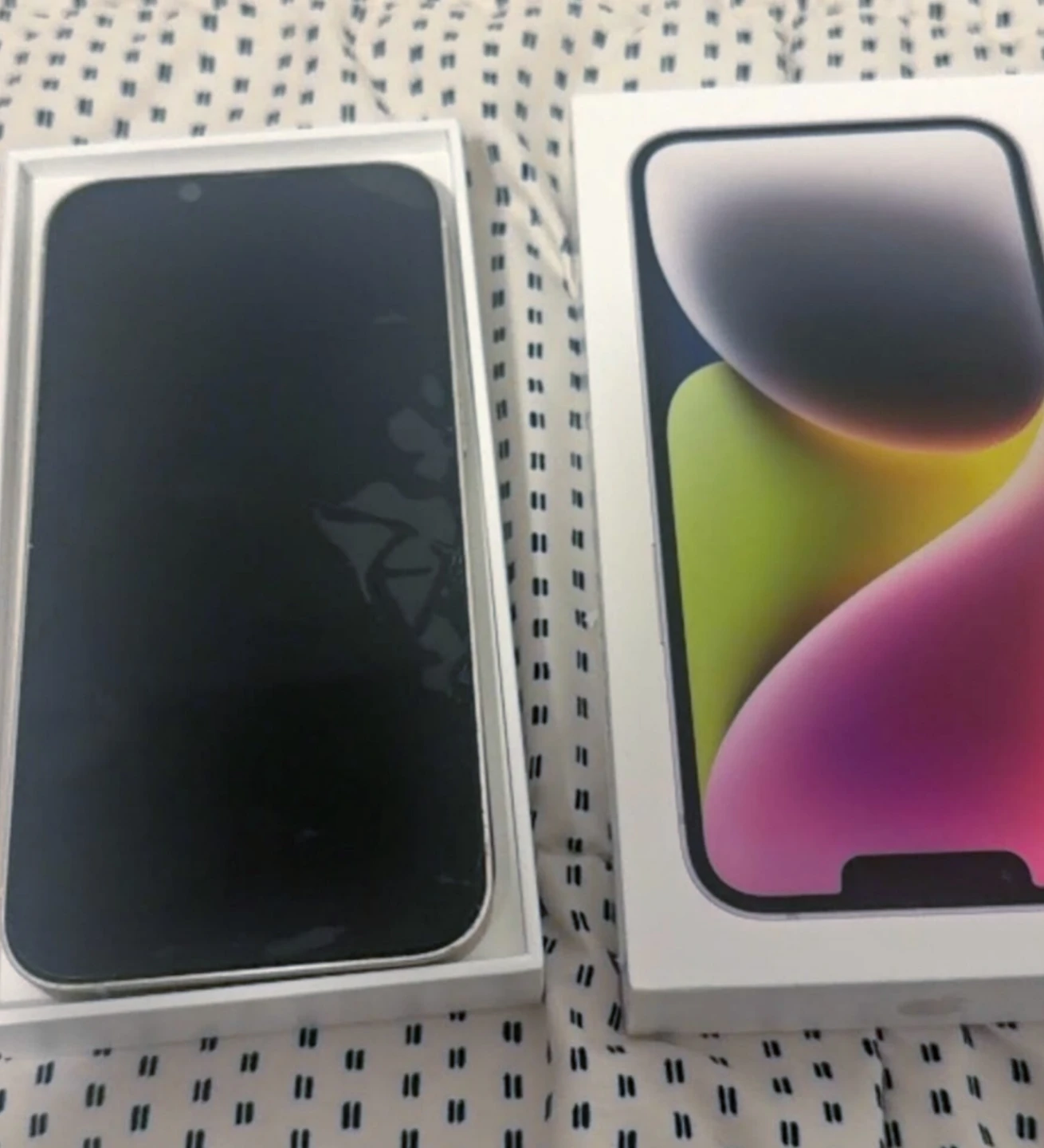 Apple iPhone 14 Starlight