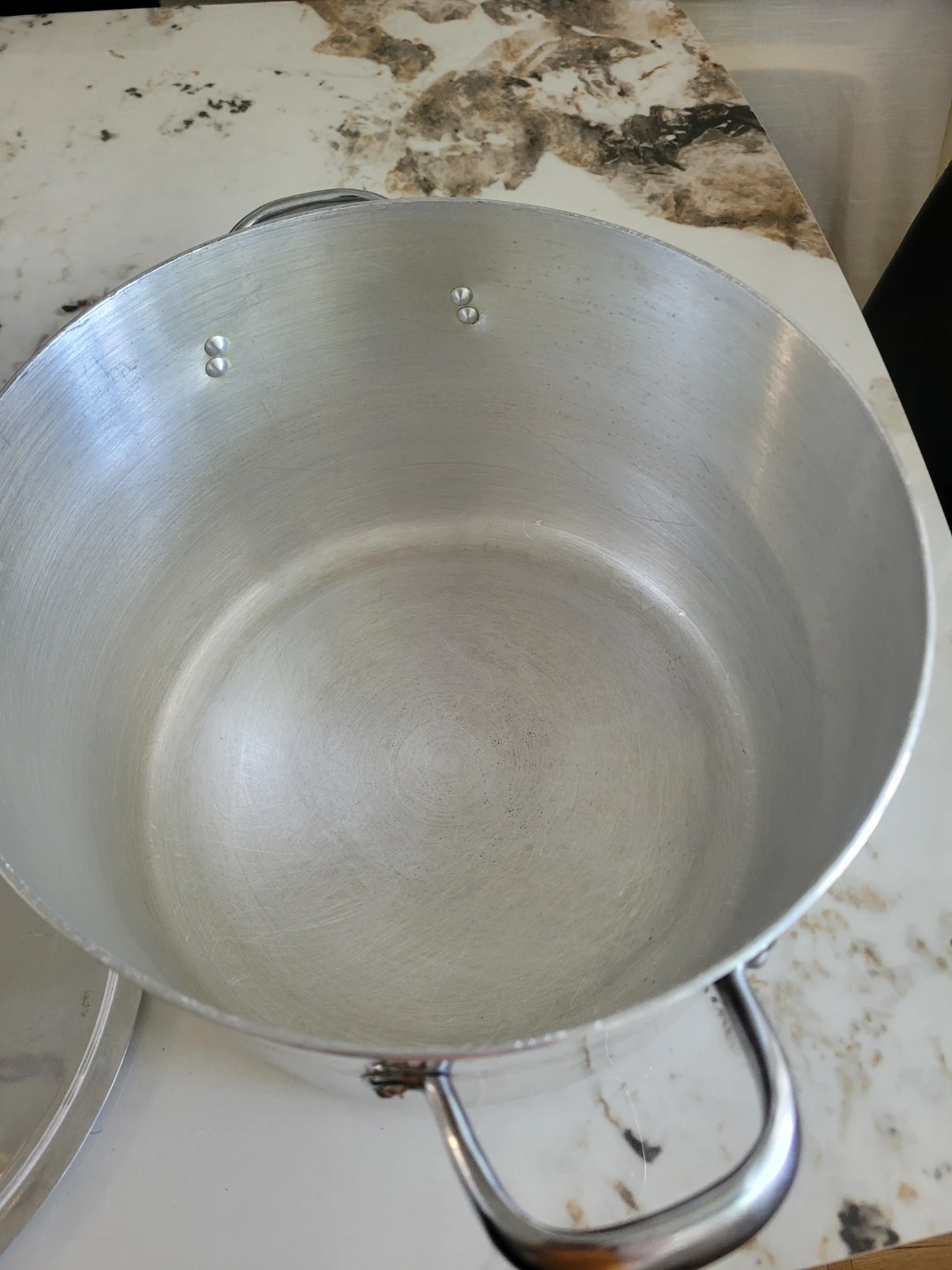 Large Aluminum biryani pot almost new $25 - photo 3
