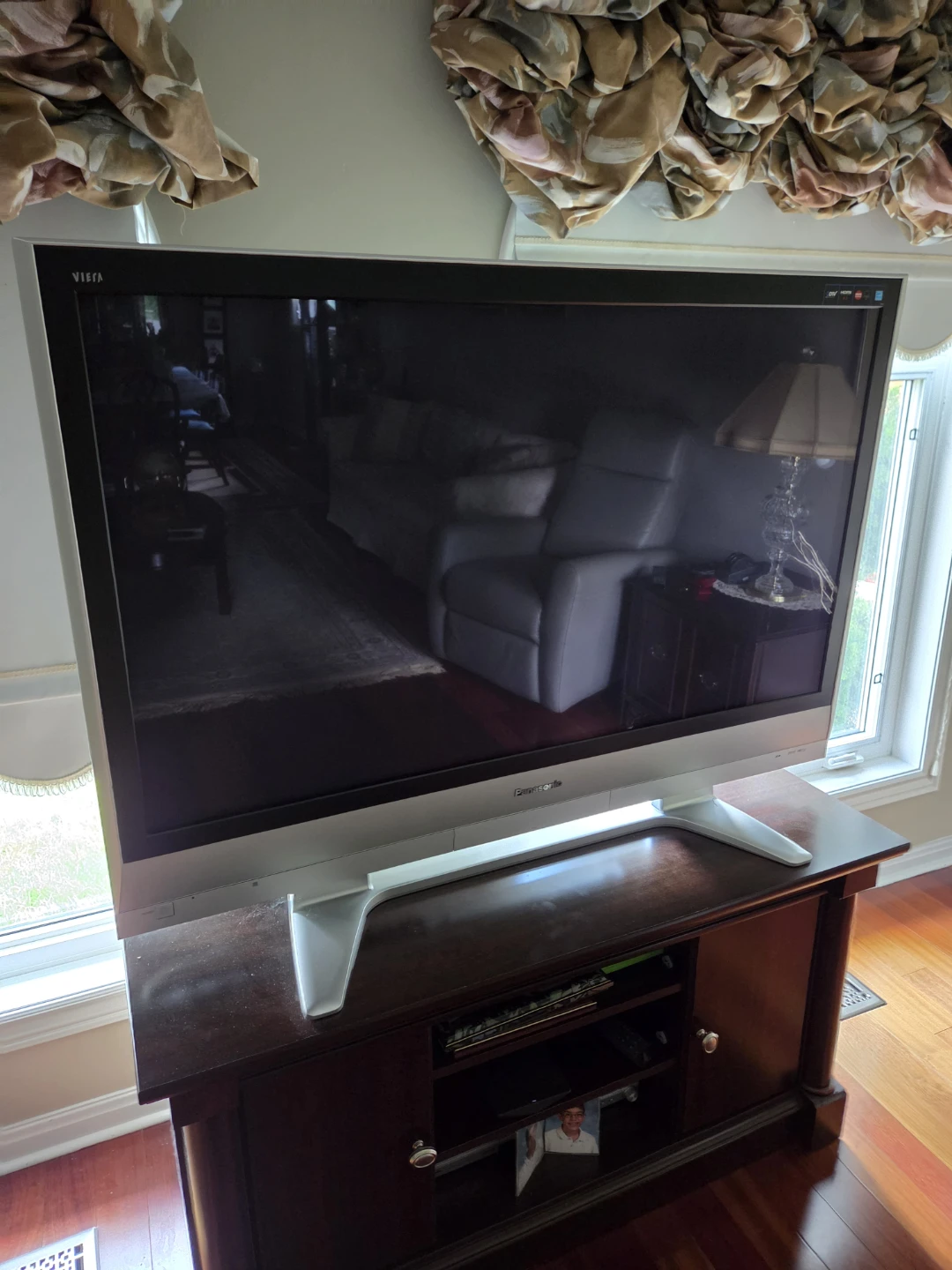 50" HD PLASMA PANASONIC TV, EXCELLENT CONDITION
