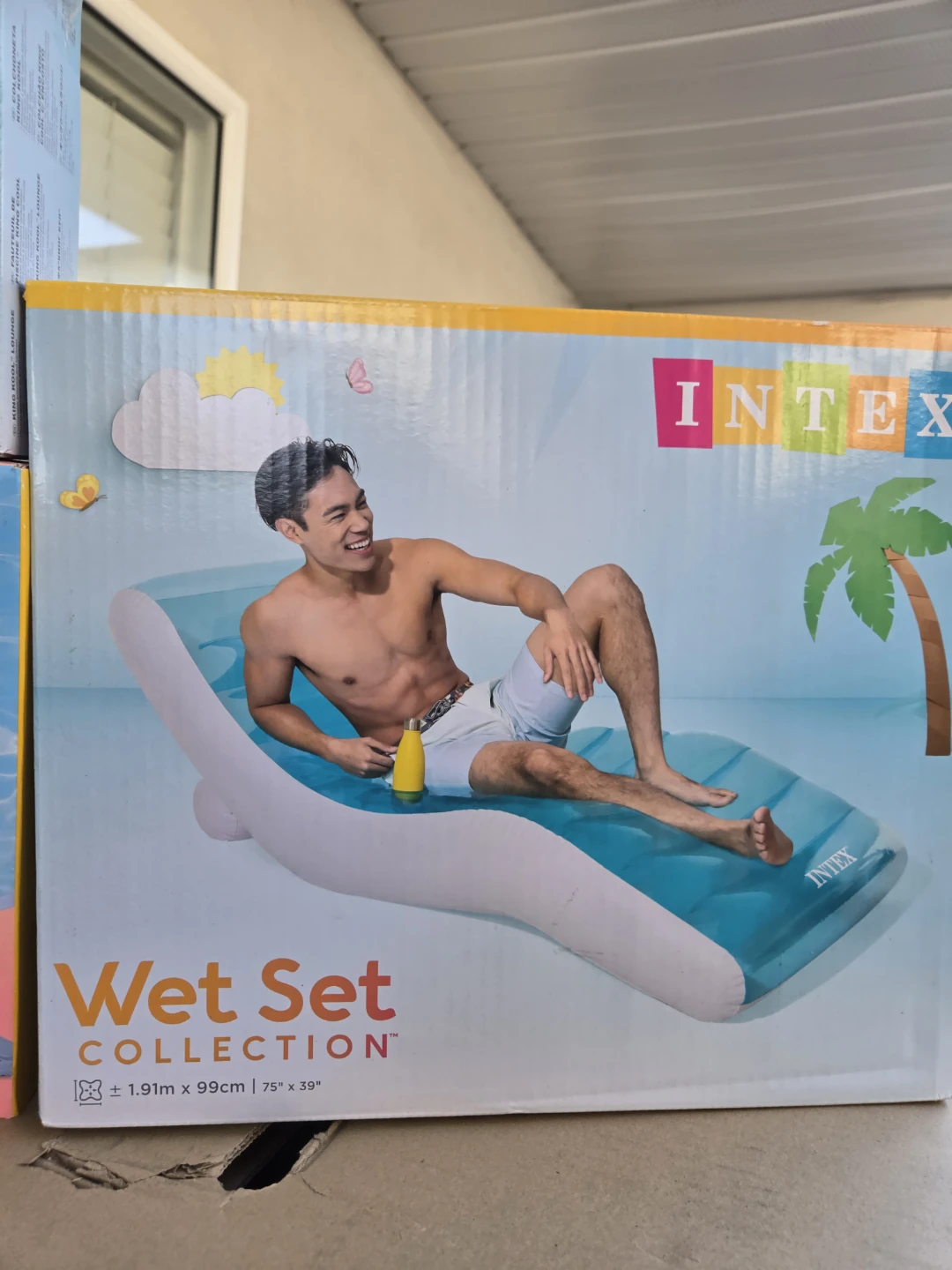 Brand new pool inflatable toys - photo 2