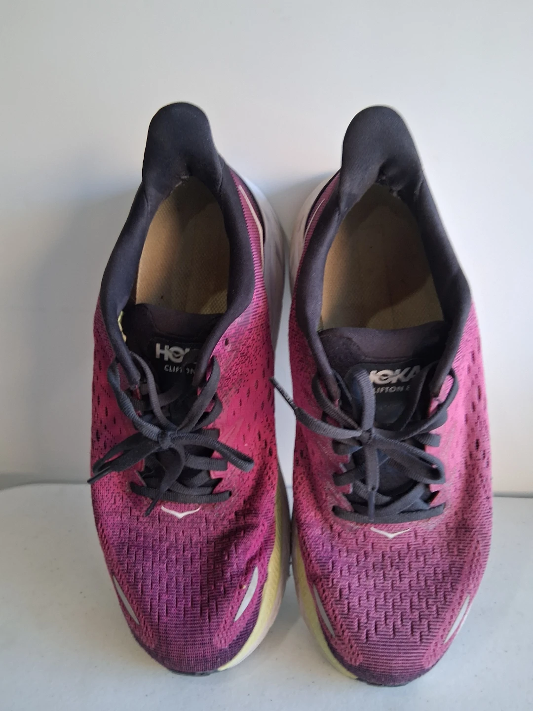 Hoka Clifton 8 Women's Running Shoes size 8.5 - photo 2