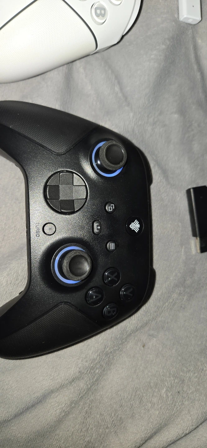 2 Wireless Controllers with USB Dongles - photo 2