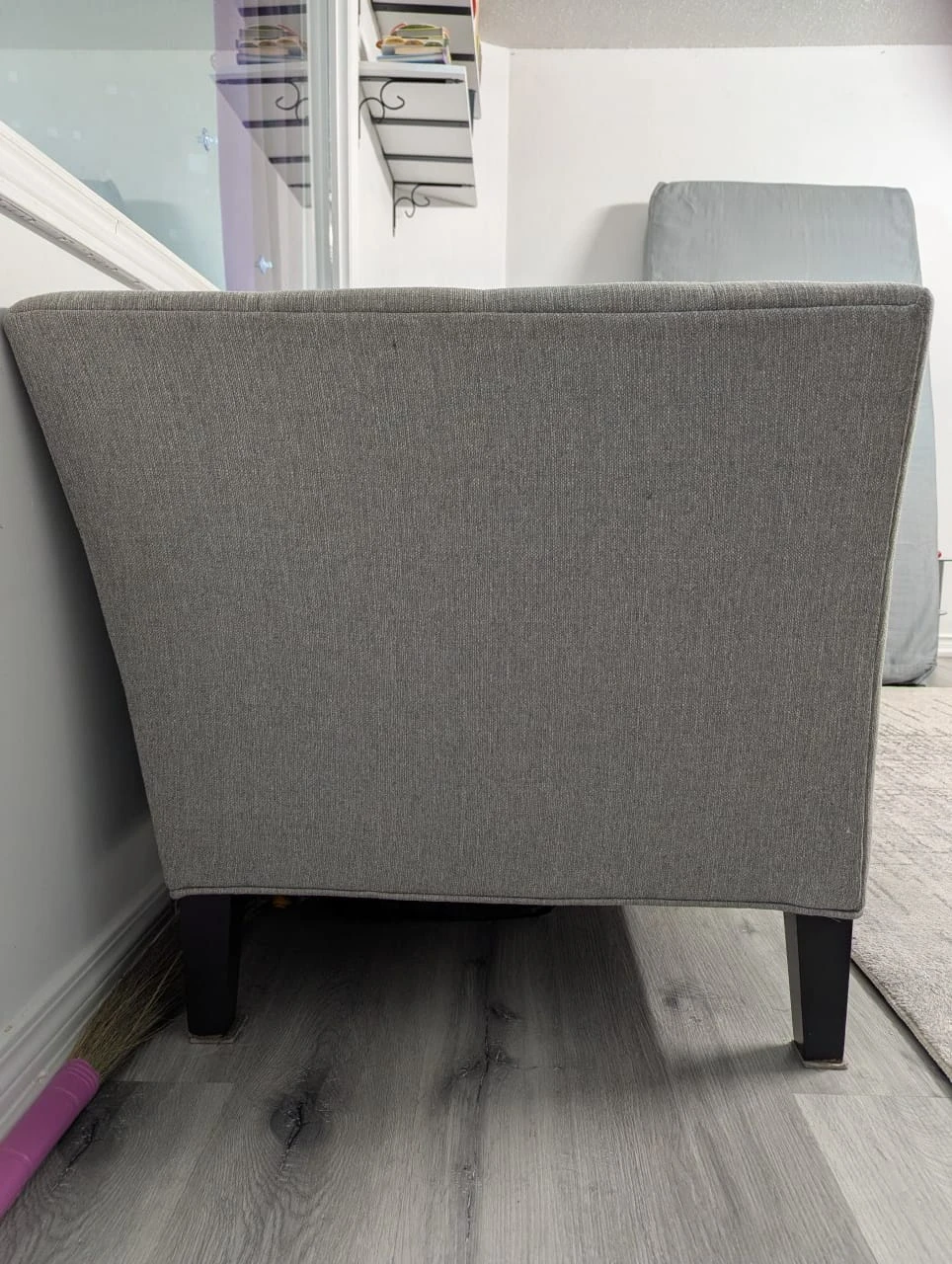 Grey Tufted Loveseat - IKEA - photo 4