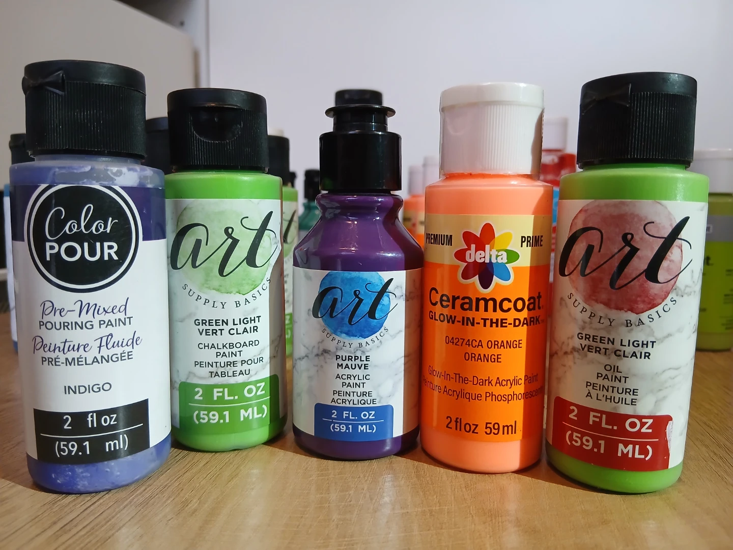 Crafters jackpot! Assorted paint lot for $15 - photo 2