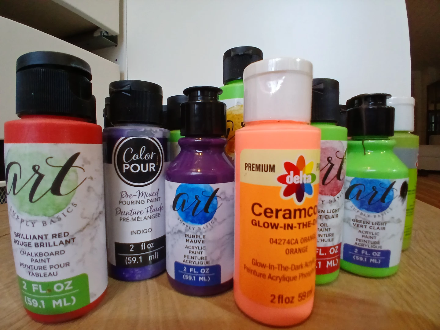 Crafters jackpot! Assorted paint lot for $15 - photo 3