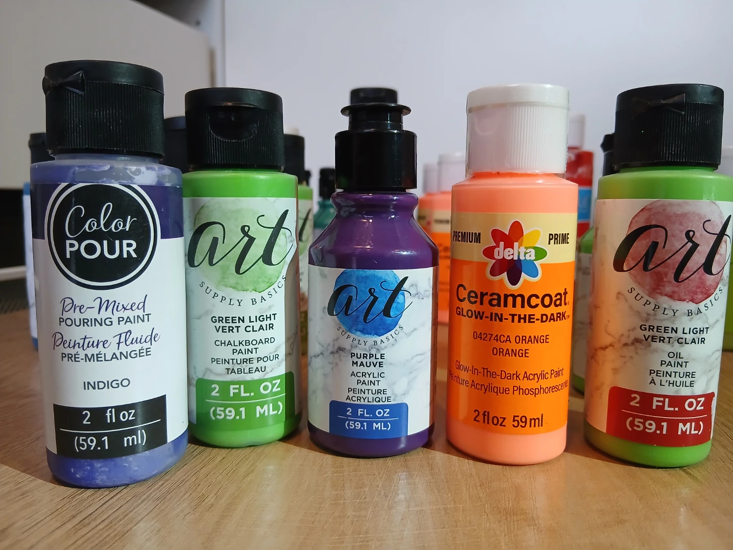 Crafters jackpot! Assorted paint lot for $15 - photo 5