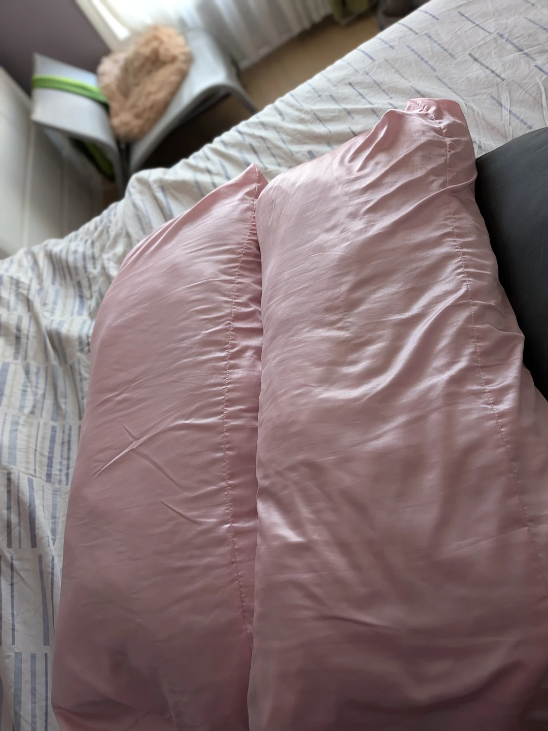 Set of 2 Extra Long "King" Sized Pillows - photo 4