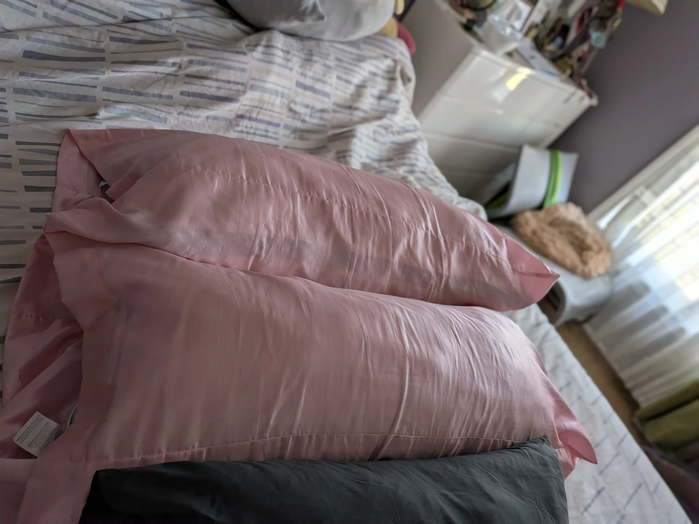 Set of 2 Extra Long "King" Sized Pillows - photo 5