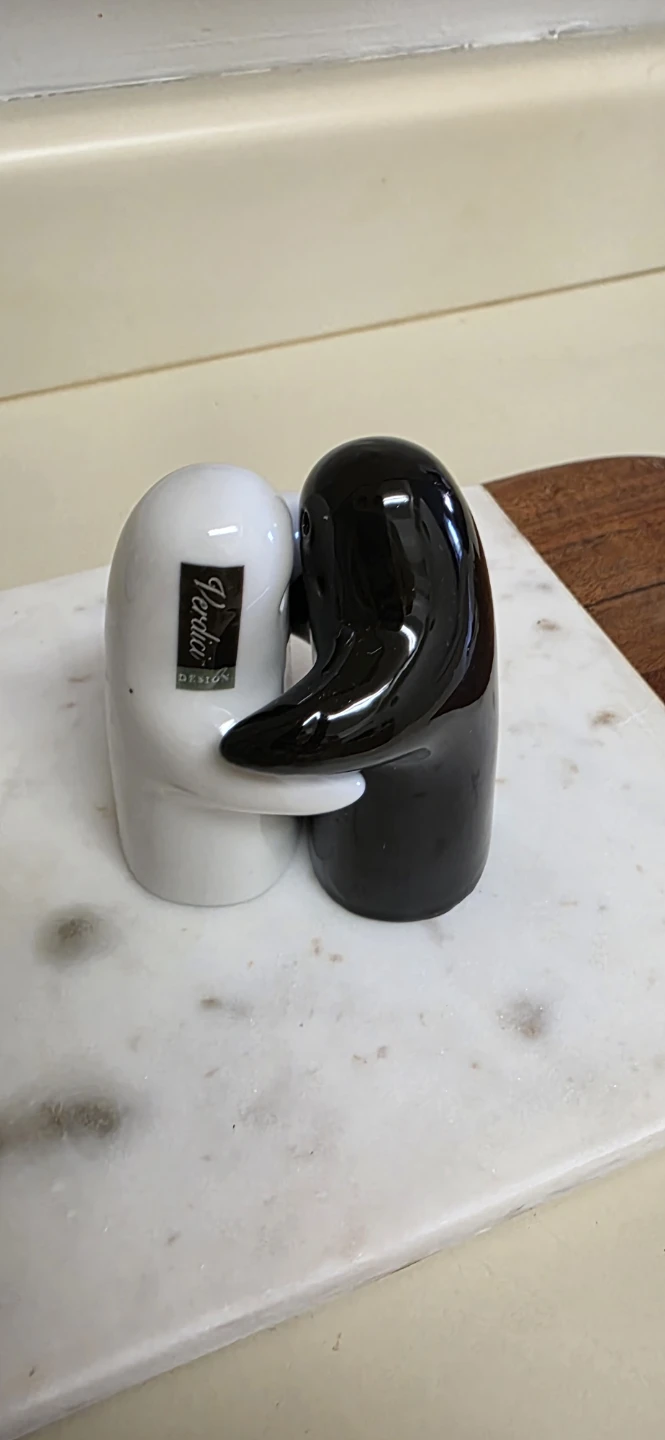 Verdici Design Hugging Ghost Salt and Pepper Shakers - photo 2