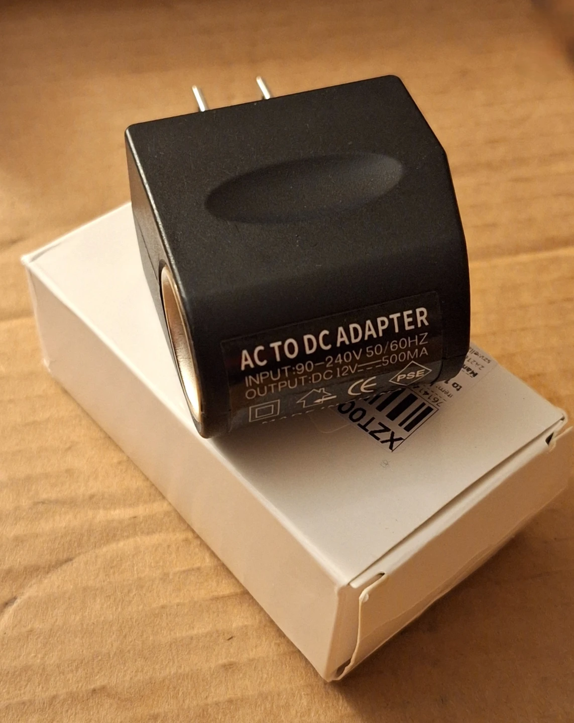 AC to DC 12v Power Adapter, new.