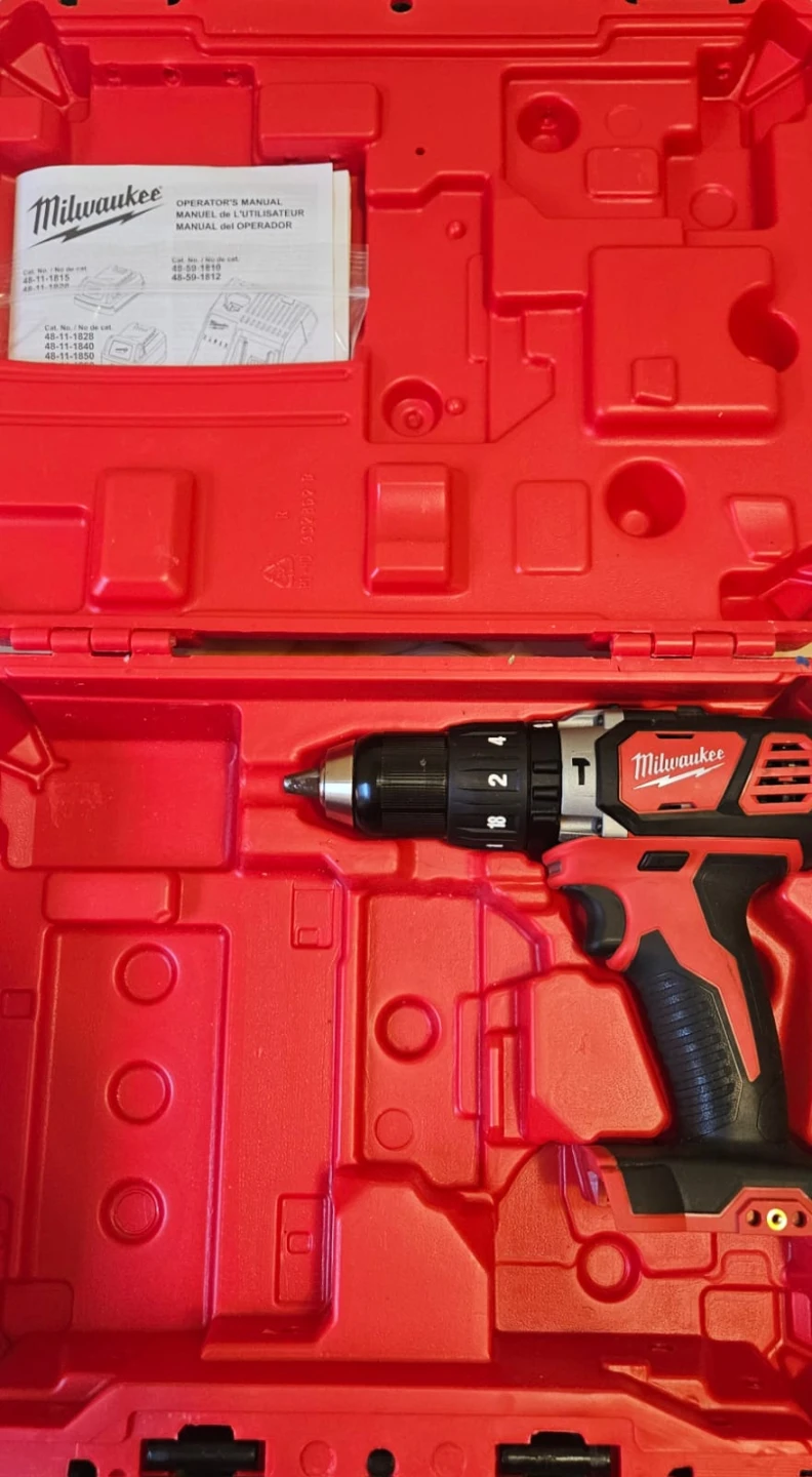 Milwaukee Cordless Drill - photo 2