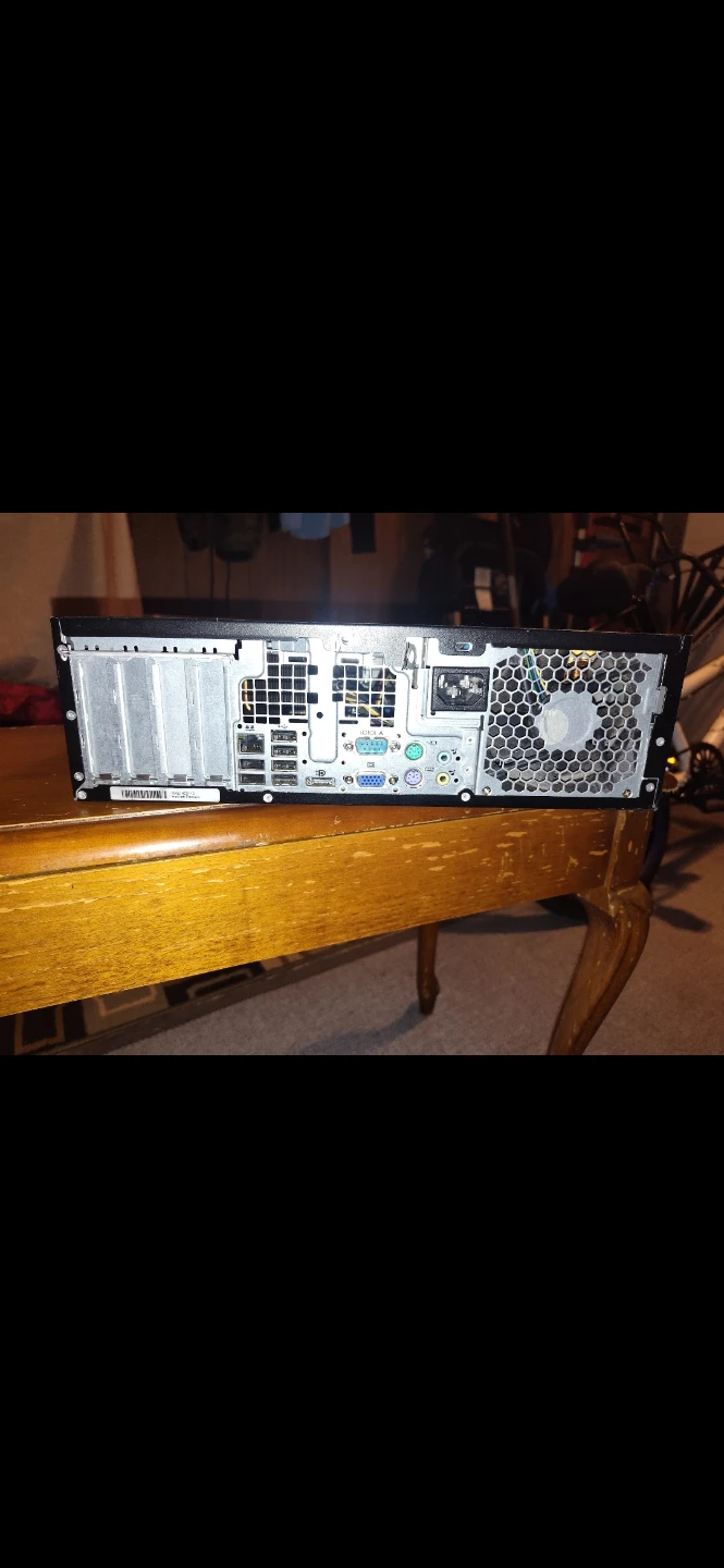 HP Compaq 8200 Elite Small Form Factor PC - photo 3