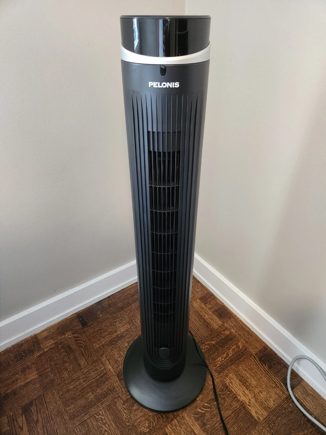 Pelonis Tower Fan - Black