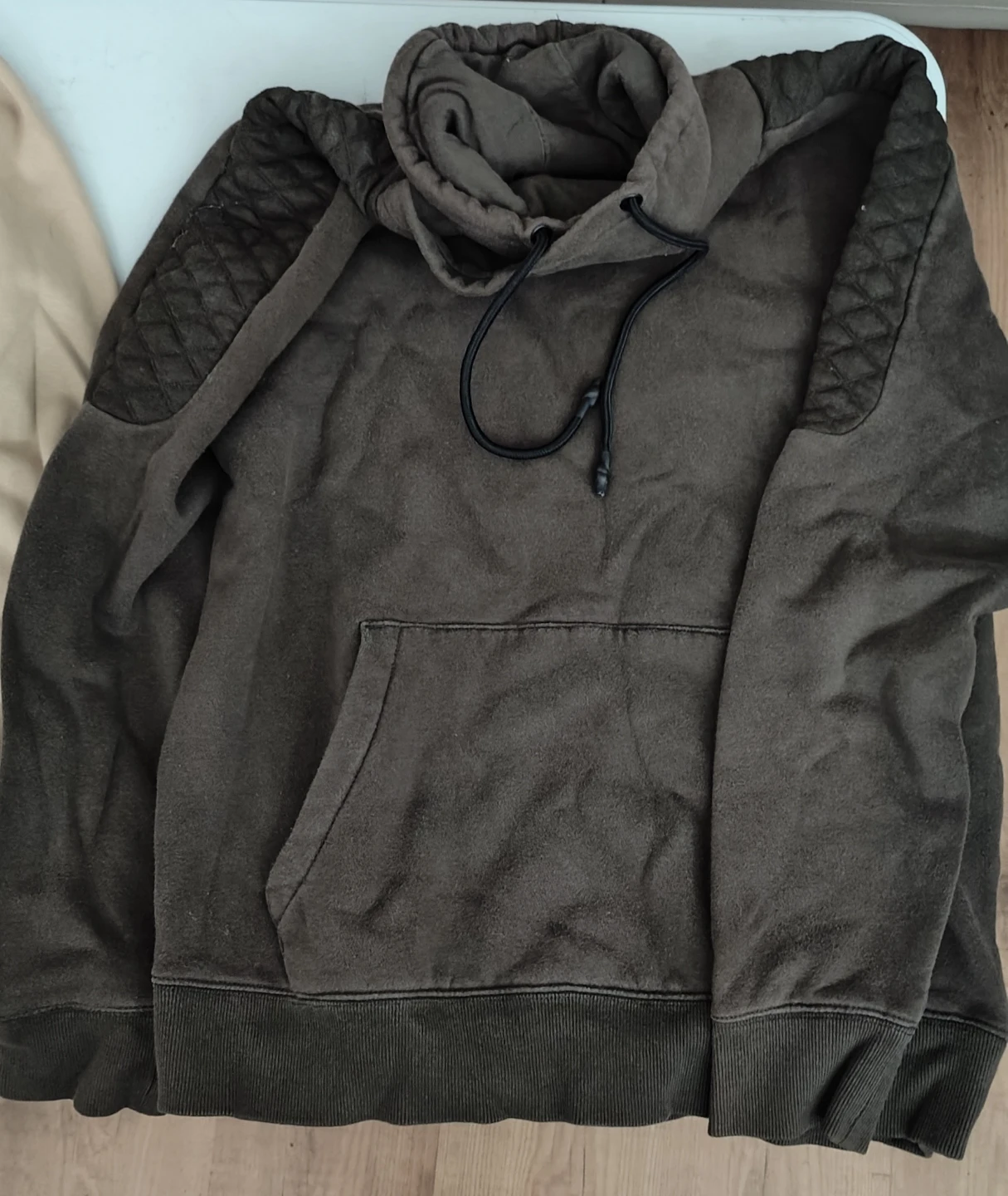H&M Quilted Shoulder Turtleneck jersey