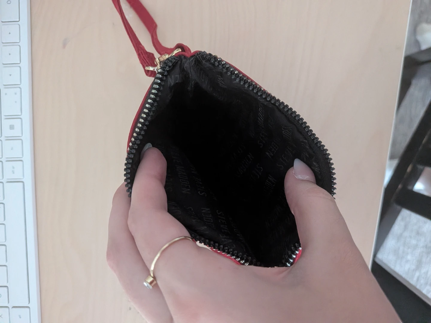 Steve Madden Red Wristlet Pouch - photo 3