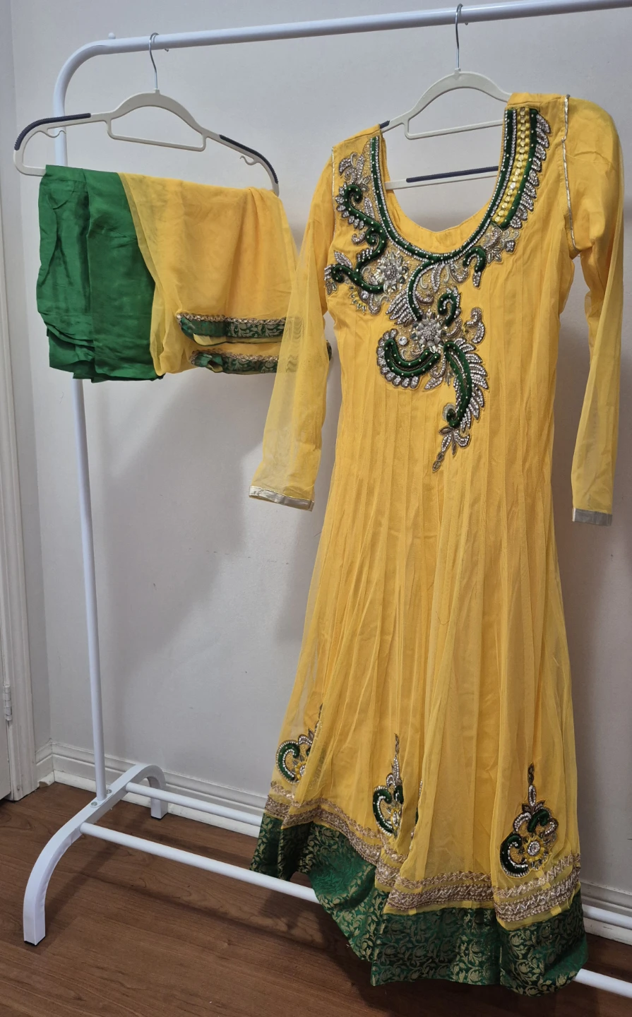 Indian Anarkali Suit Set with Dupatta - photo 3