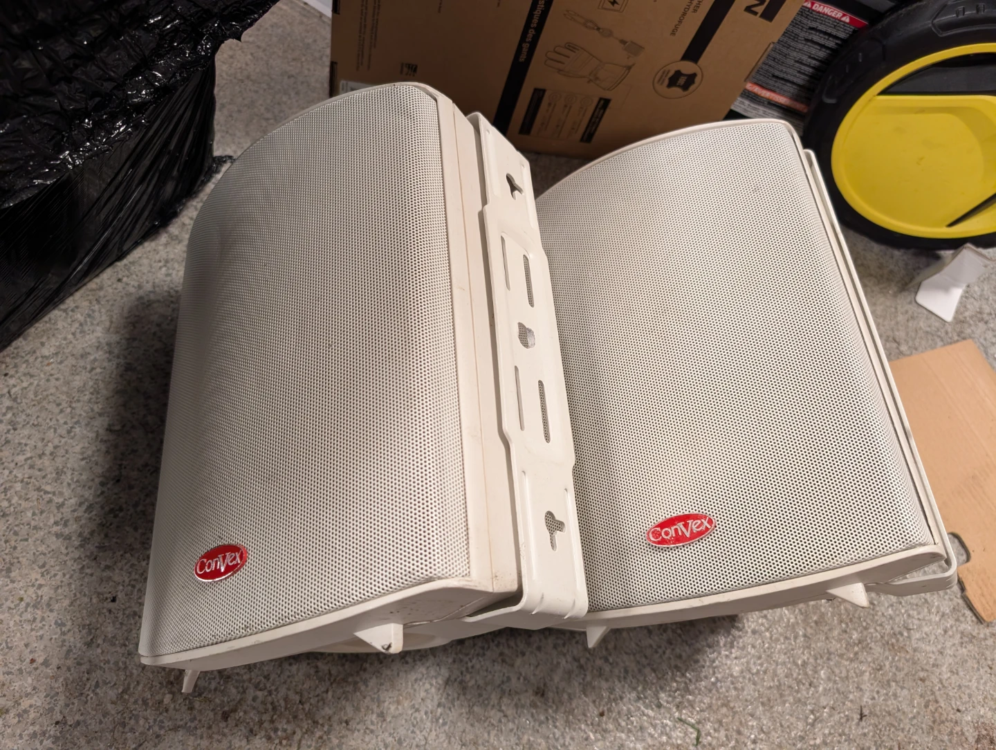 ConVex CVF6W Indoor/Outdoor Speakers (Pair)