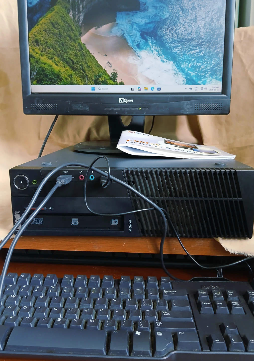 Lenovo ThinkCentre computer - photo 3