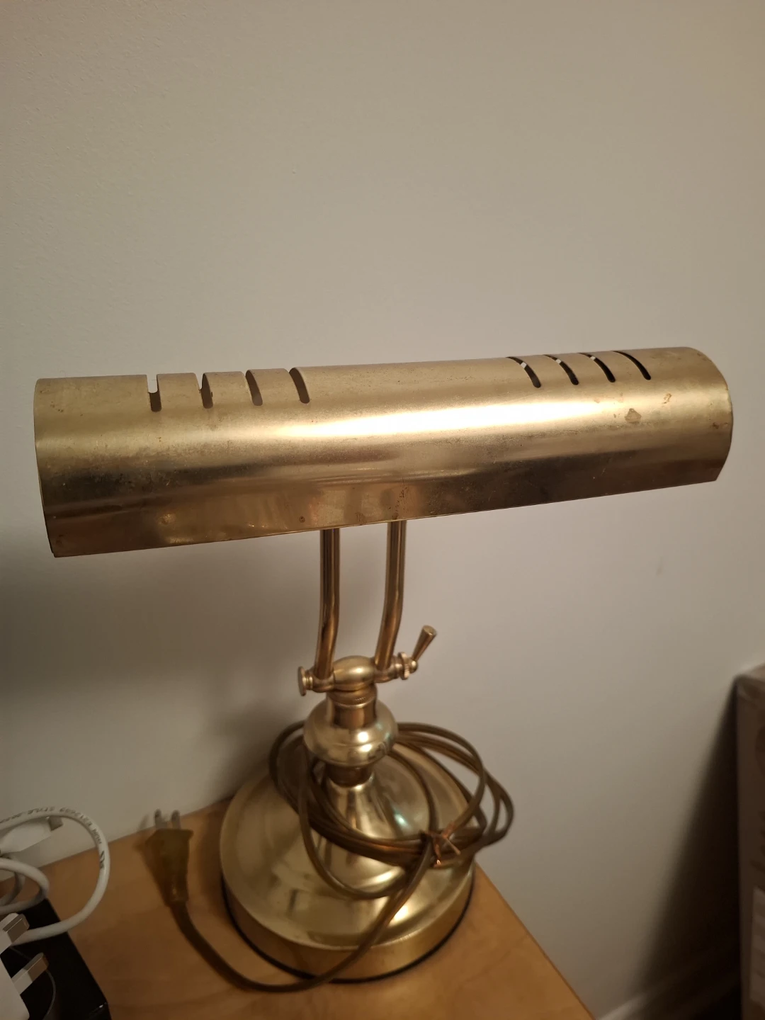 Desktop lamp