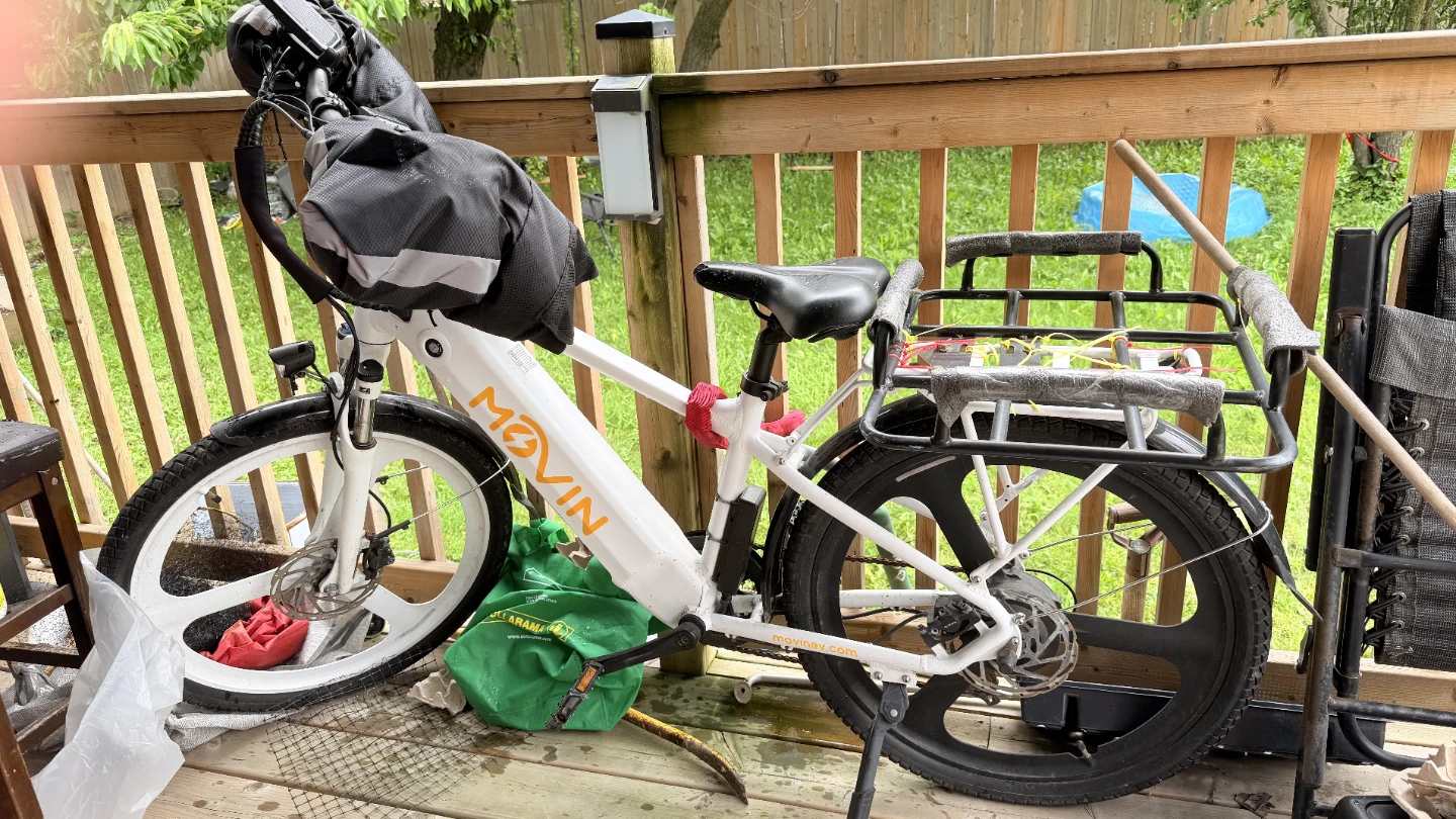Movin Electric Bike with Delivery Bag. - photo 2