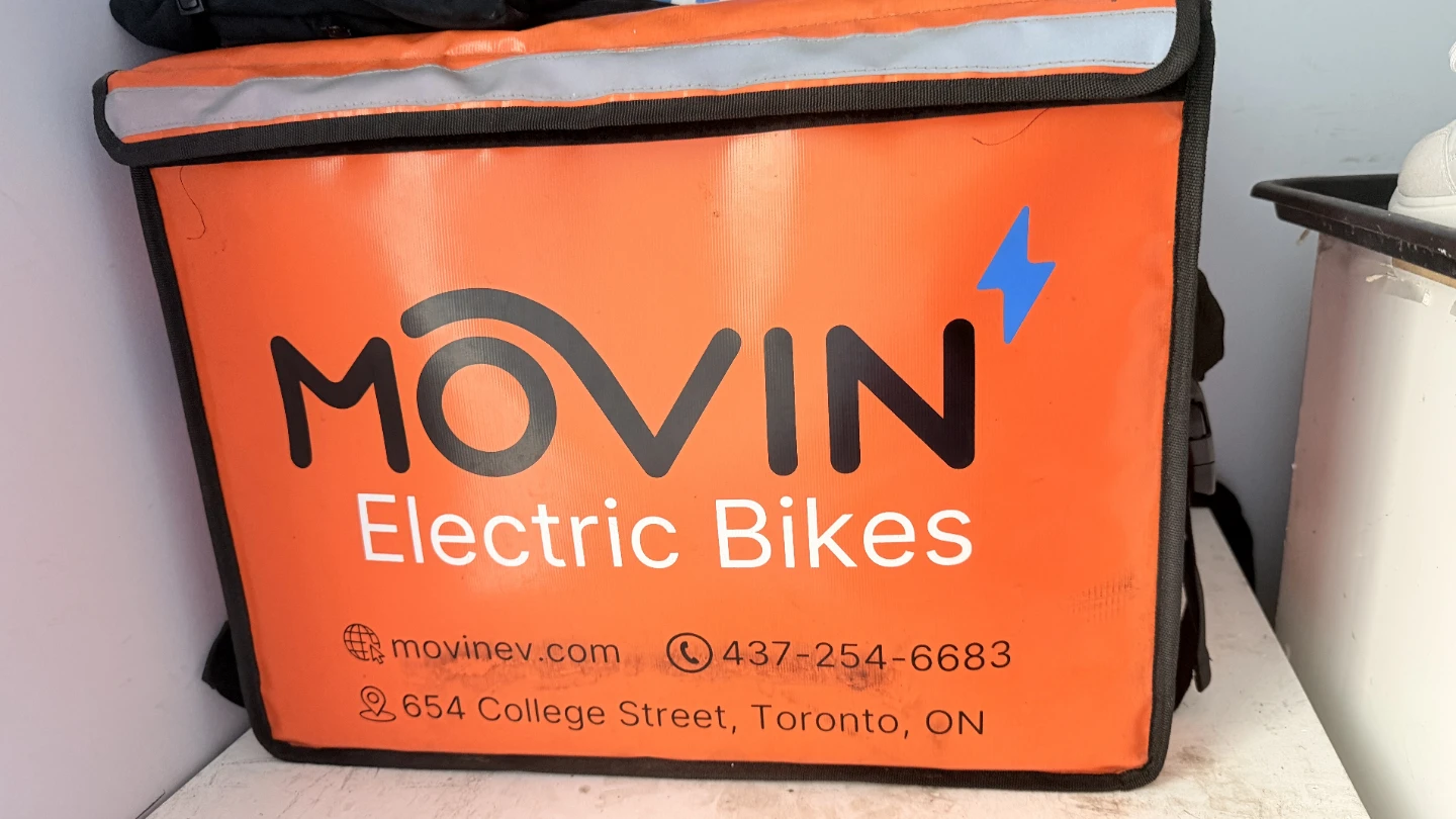 Movin Electric Bike with Delivery Bag. - photo 3