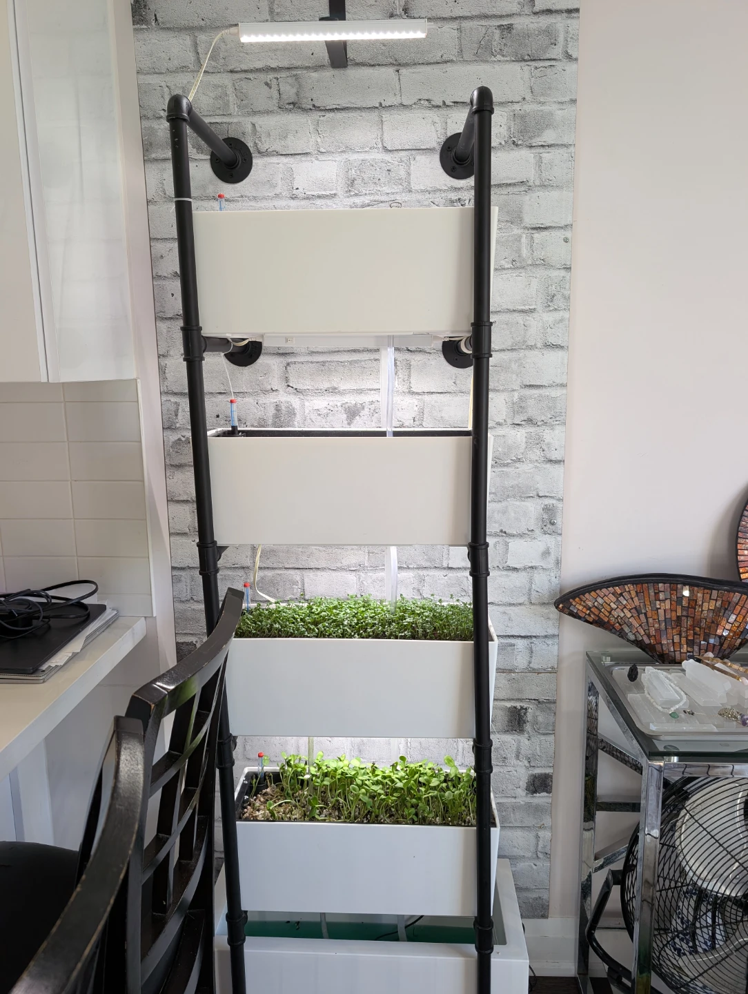 Vertical Hydroponic Garden System with LED Grow Light