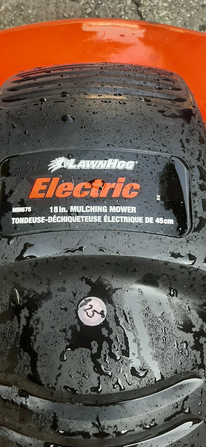 Black & Decker Compact 18" Electric Mulching Lawnmower - photo 3