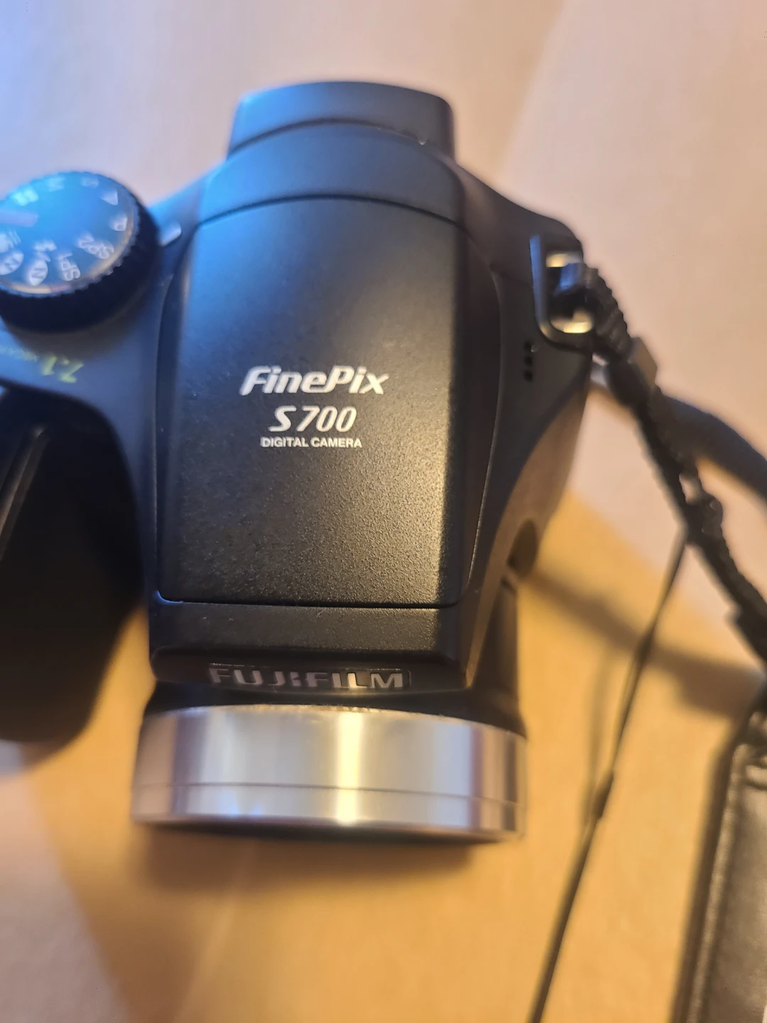 Fujifilm FinePix S700 Digital Camera - photo 2
