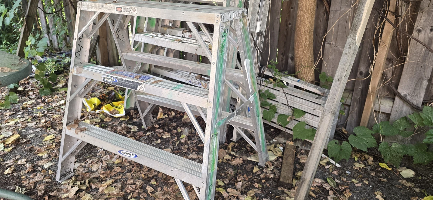 Werner Aluminium Step Stool Ladder - photo 4