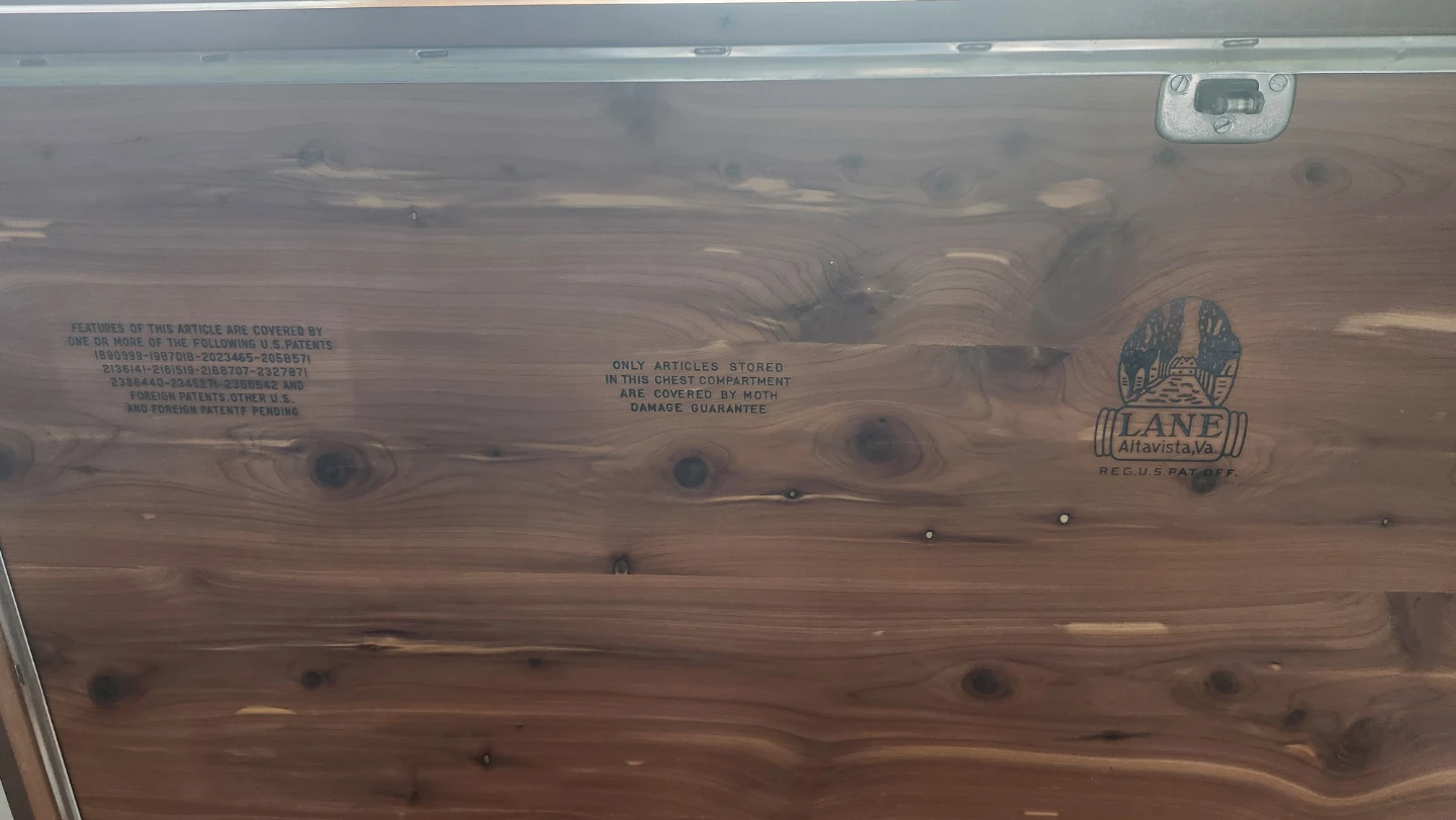 Vintage Cedar Chest - photo 2