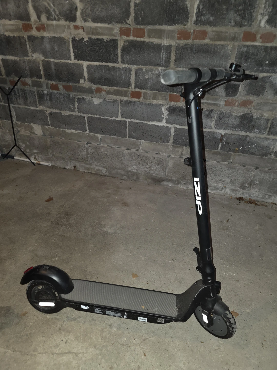 IZIP WAVE Electric Scooter