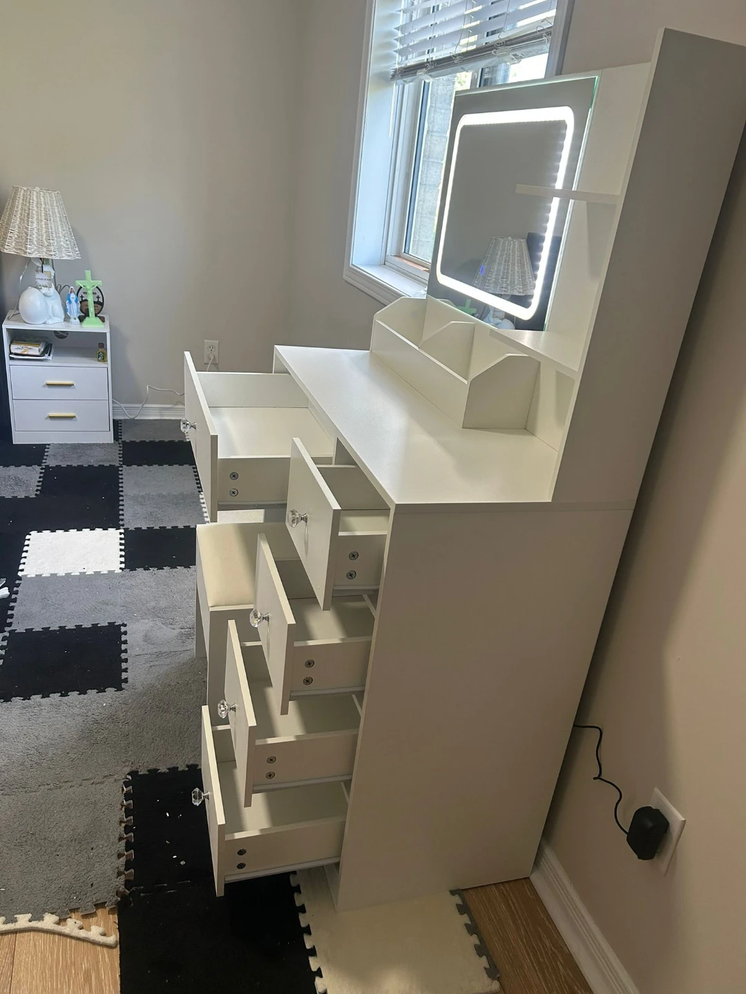 White Vanity Table with LED Mirror and Stool - photo 4