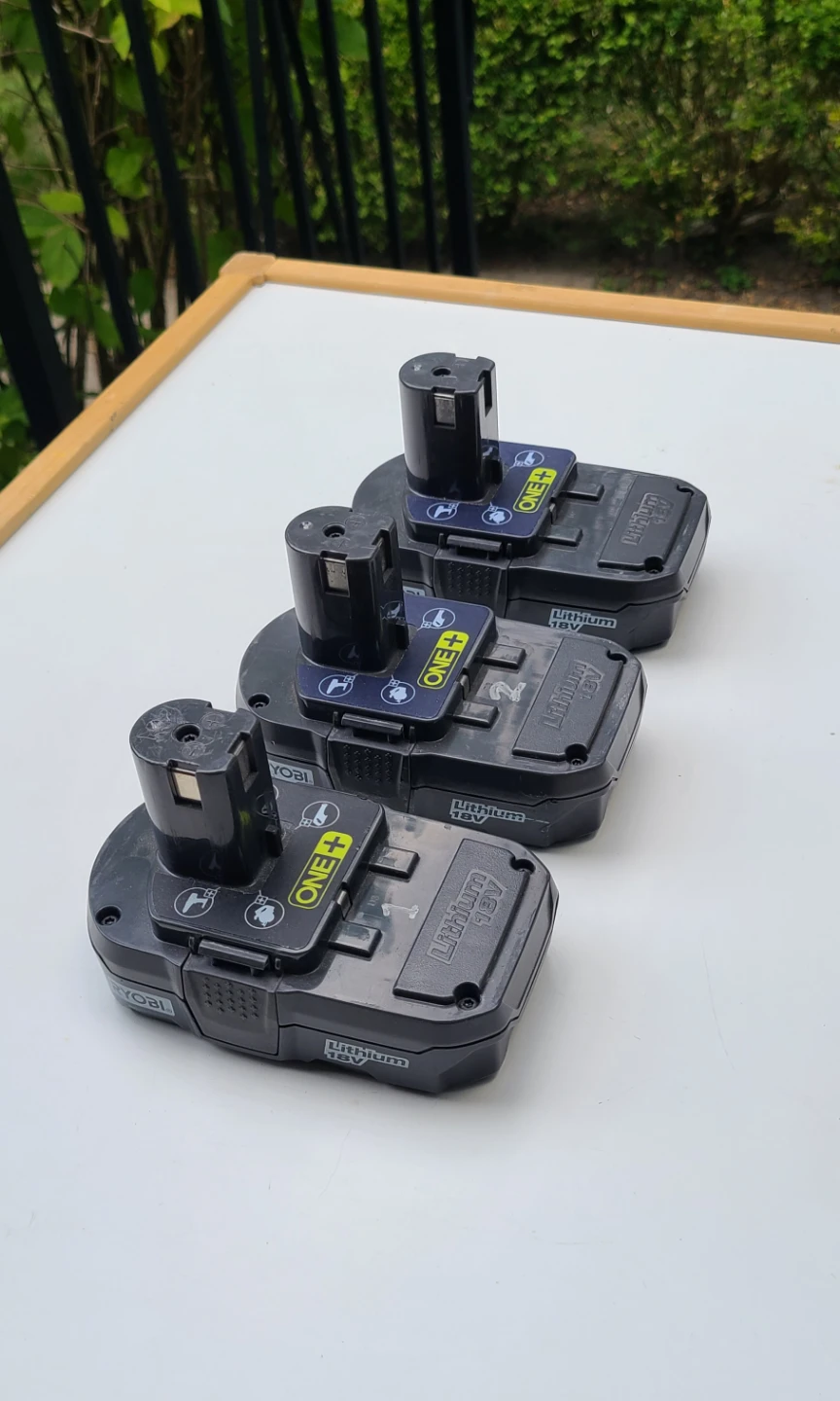 RYOBI 18V Cordless Drill, 3 Batteries, Charger & Case - photo 2