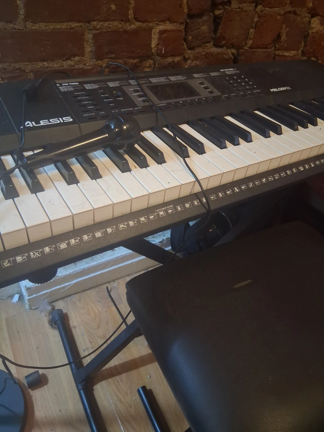 Alesis Melody 61 Keyboard - photo 3