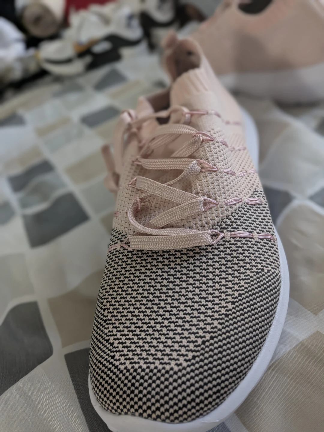 EvinTer Women's Pink Knit Running Shoes