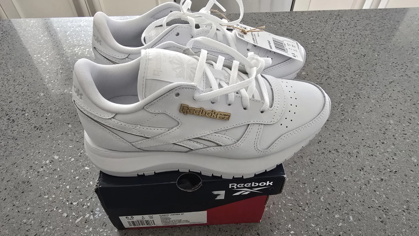 Women's classic Reebok