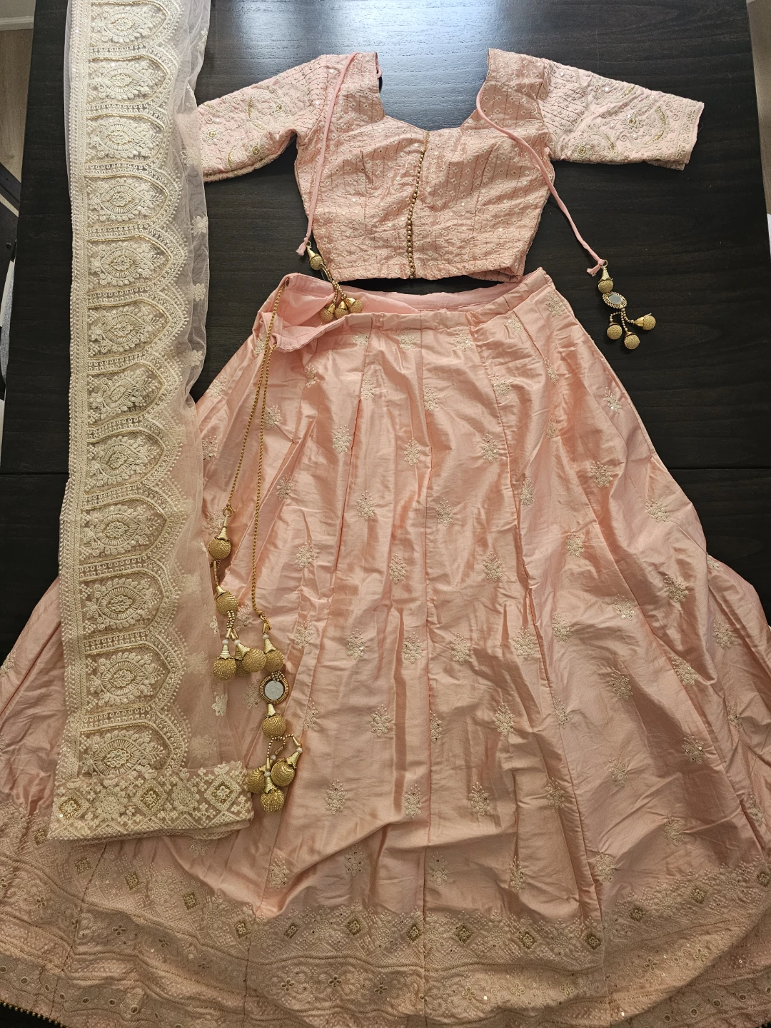 Pink embroidered lehenga choli with dupatta - photo 4