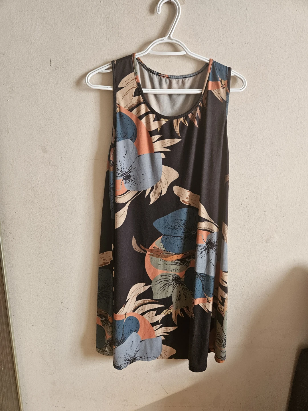 Women's Sleeveless Floral Dress - photo 2