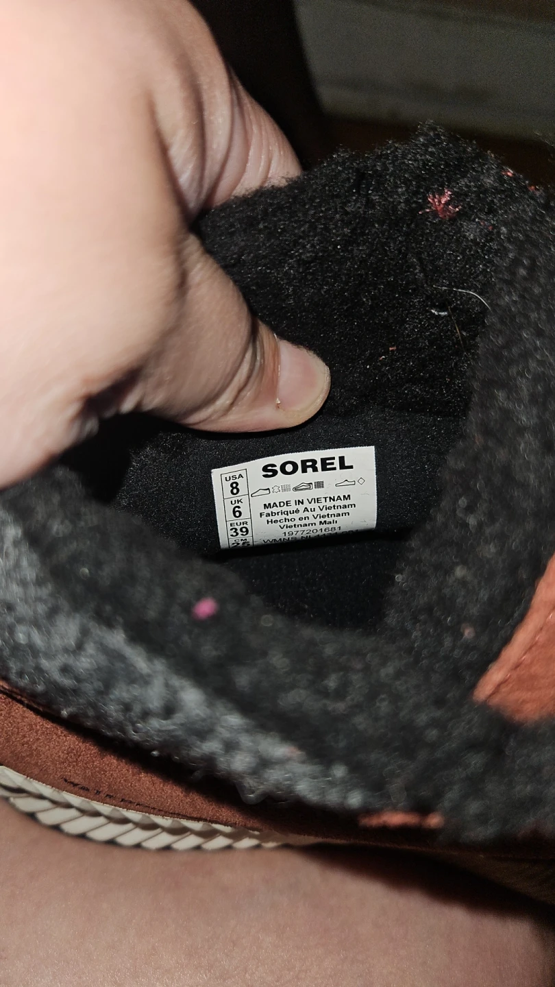 Sorel Waterproof Winter Boots - Size 8 - photo 5