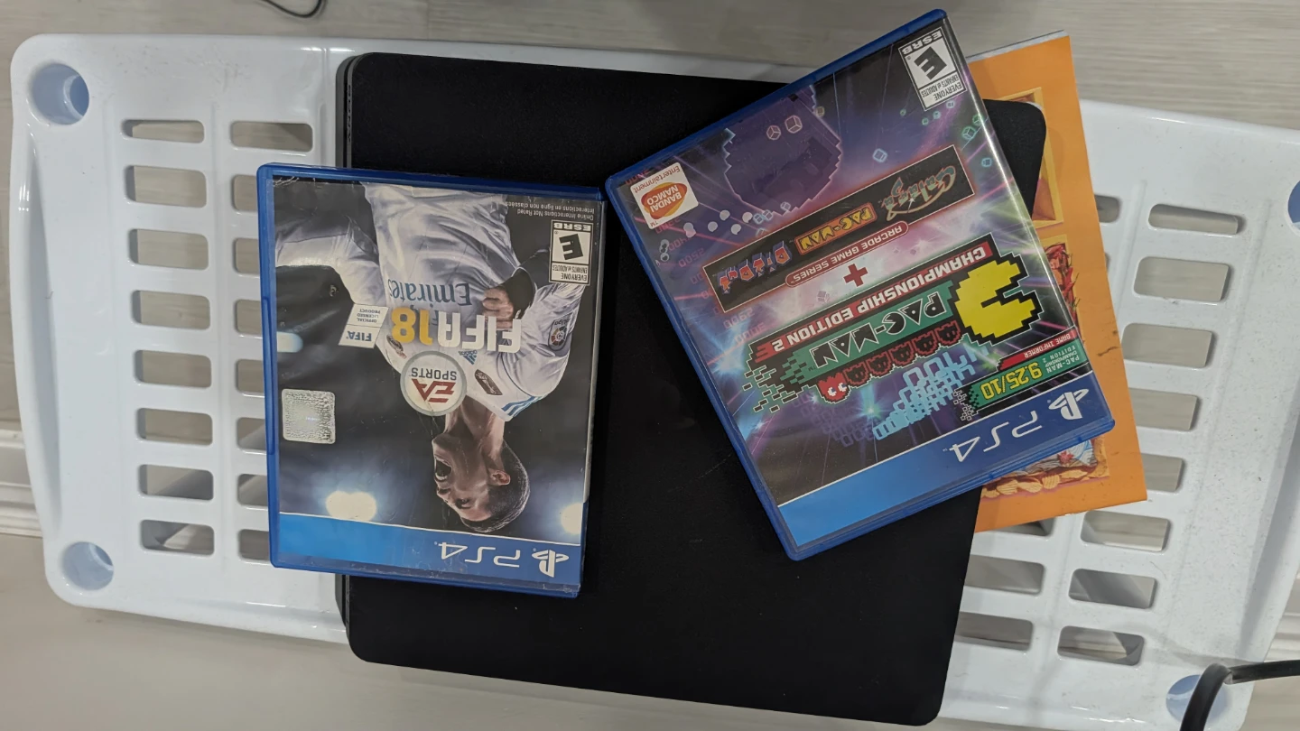 PS4 - photo 3