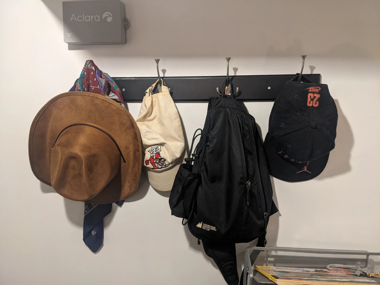 Coat hanger - photo 2